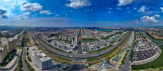 九游娱乐平台：答卷十四五启程十五五｜中国轻纺城：超4400亿元！柯桥纺织交出六维升级答卷(图1)