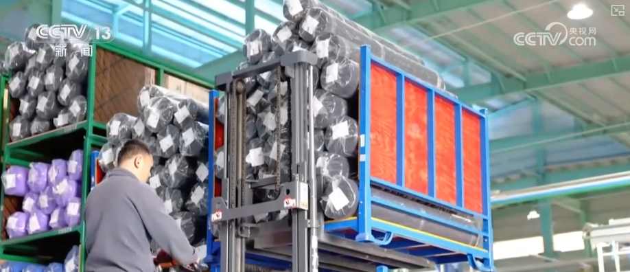 九游娱乐网站：迈过“数据关”“工艺关”数智化改造打开纺织企业破局之路实现价值跃升(图8)