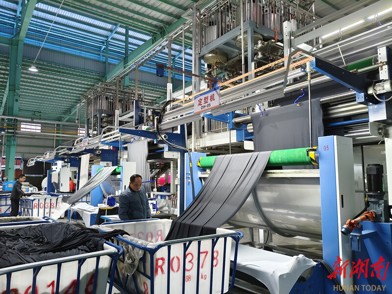 九游娱乐：【向新而行·湖南经济新动能】永州：新兴纺织小镇的现代产业经纬(图2)