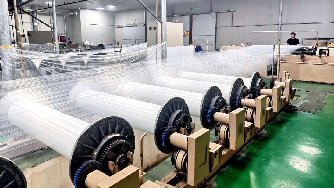 九游娱乐平台：【信阳“链”上“新”力量】千丝万缕织就“新”生活——信阳“六新两品”重点产业链群高质量发展系列报道之五(图1)