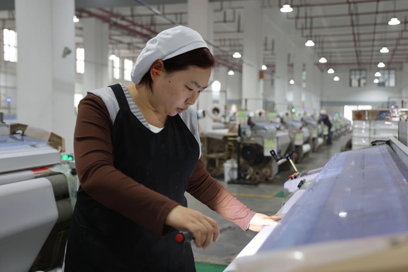 九游娱乐网站：贵州息烽：一条“动脉”串起产业与民心(图3)